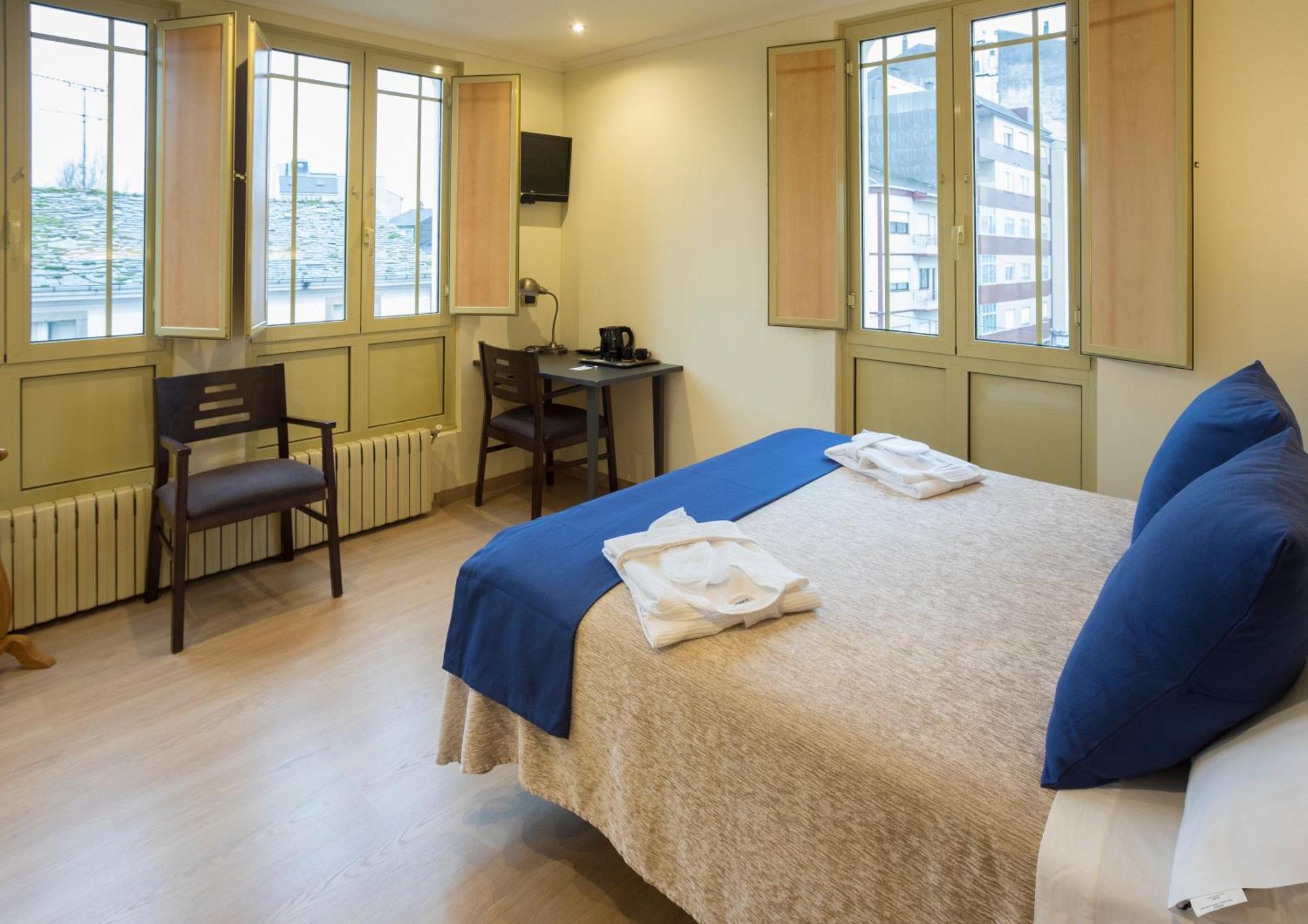 Hotel Roma Sarria Eksteriør billede