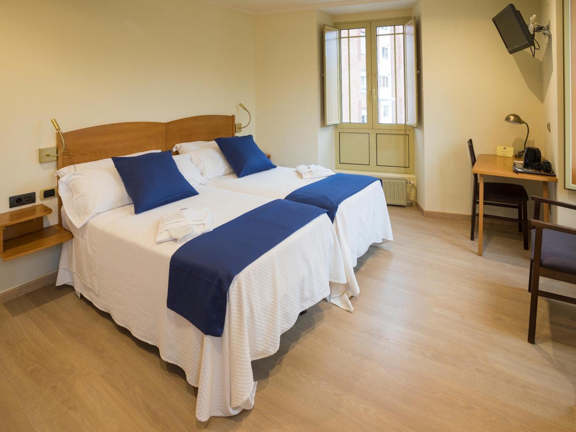 Hotel Roma Sarria Eksteriør billede