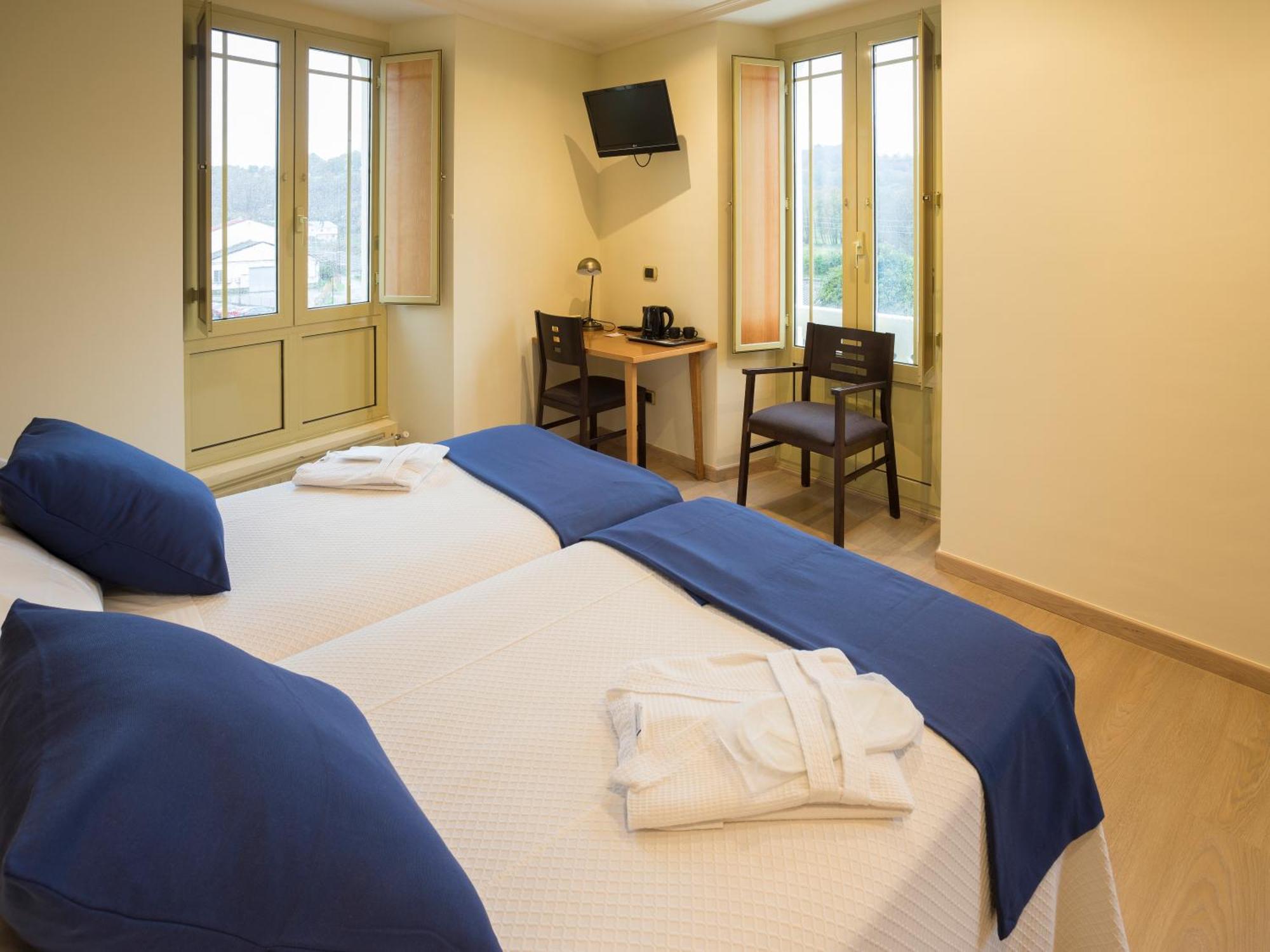Hotel Roma Sarria Eksteriør billede