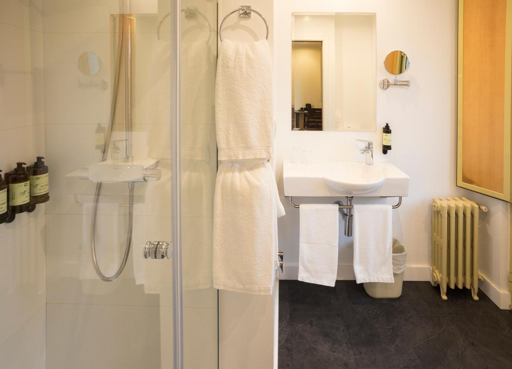 Hotel Roma Sarria Eksteriør billede